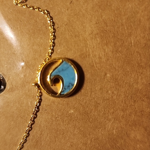 WAVE Petite Necklace - Picture 3 of 3